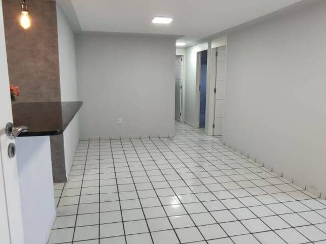 Apartamento para Venda em João Pessoa - 2